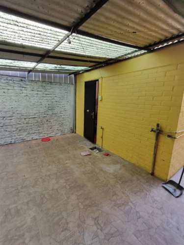 CASA Jose Riveros con Av Rosales