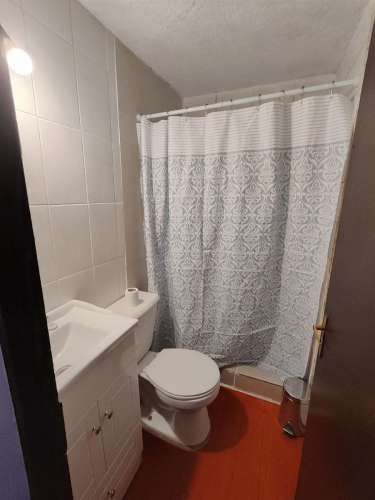 CASA Jose Riveros con Av Rosales