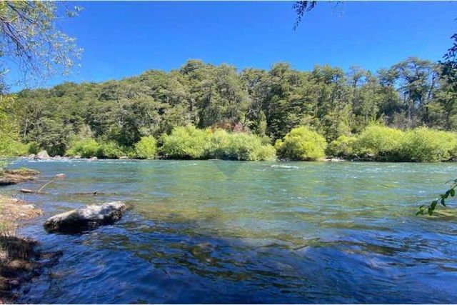 Venta parcelas con vista al volcán y acceso a rio