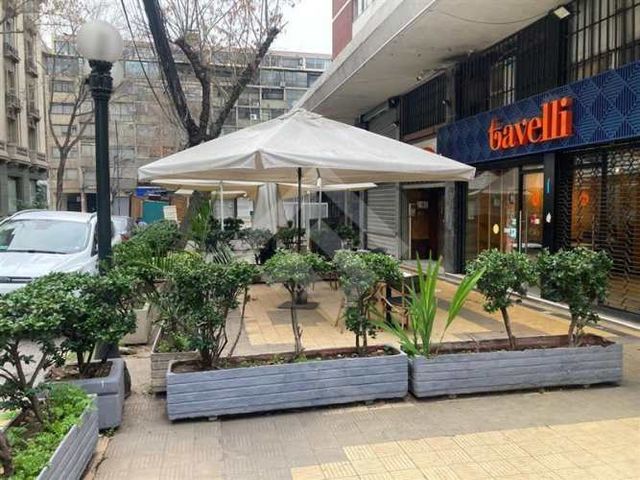 LOCAL COMERCIAL Andres de Fuenzalida / Avda. Providencia