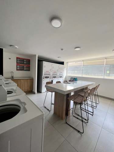 Curiñanca / Metro San Miguel