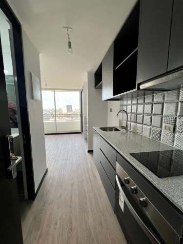 Curiñanca / Metro San Miguel