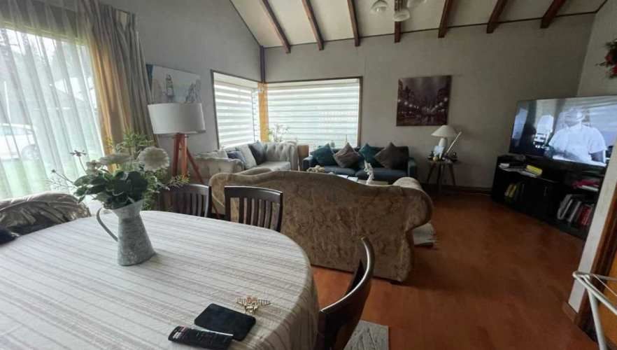 Vendo Casa en Álvaro Covarrubias - Centro (117724)