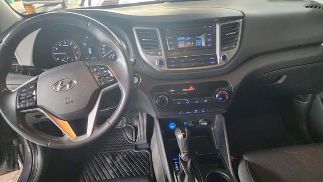 HYUNDAI NEW TUCSON 2.0 AT 2015