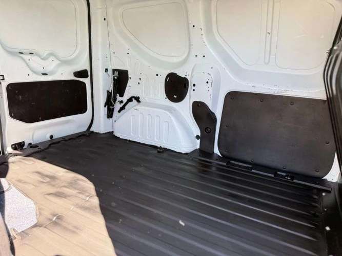 RENAULT EXPRESS 2023