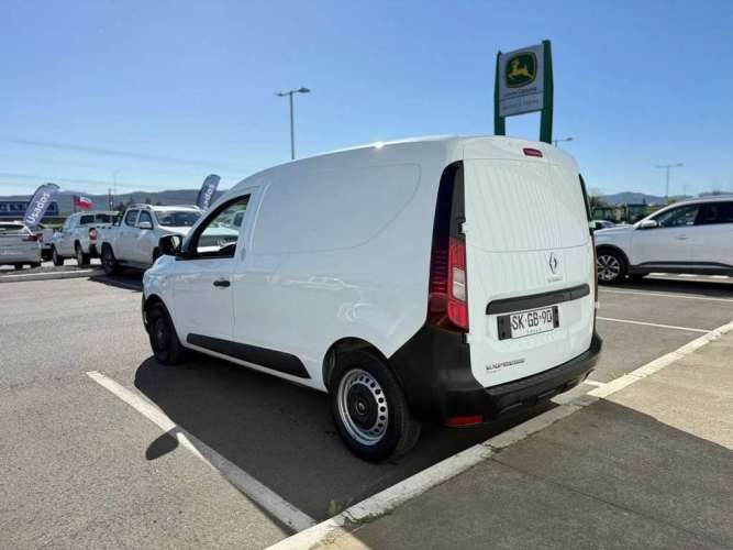 RENAULT EXPRESS 2023