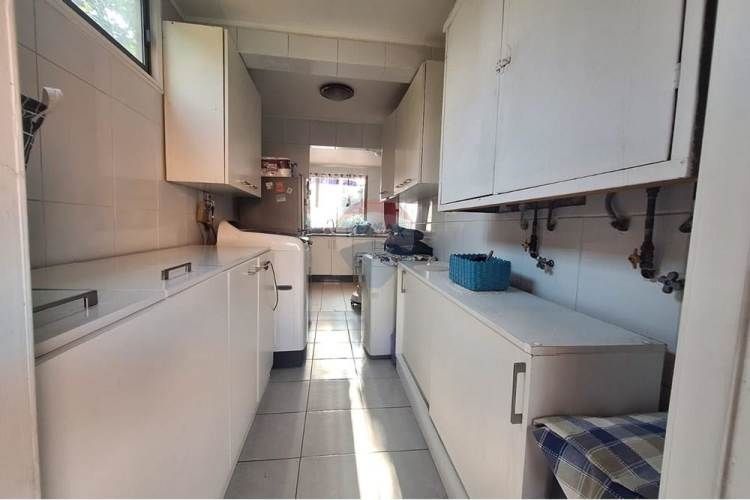 Se vende casa en exclusivo condominio el solar