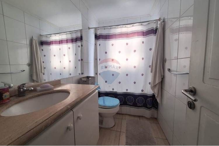 Se vende casa en exclusivo condominio el solar