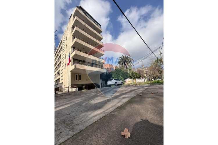 Completamente amoblado en el golf