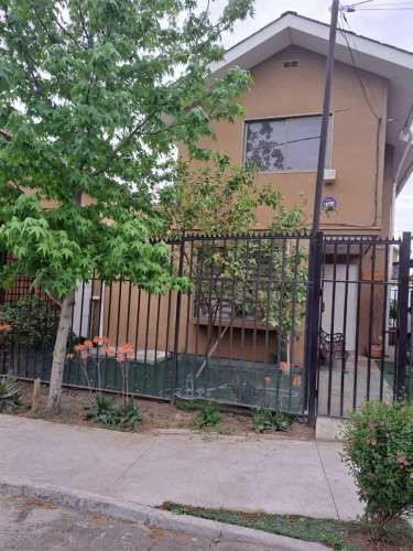 CASA Pasaje La Jaquima 1044