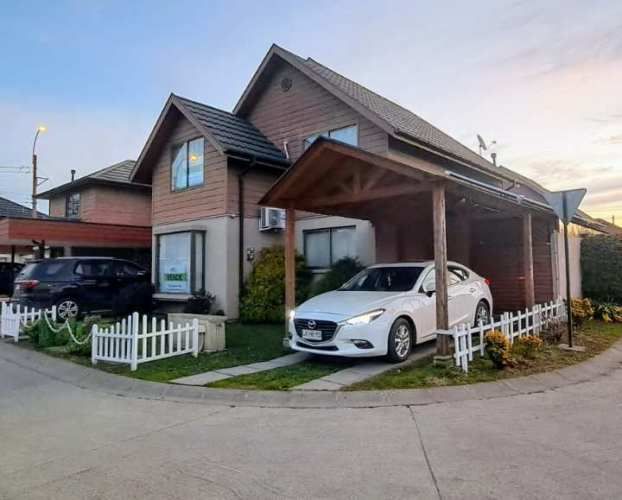 LINDA CASA EN EXCLUSIVO CONDOMINIO, CHILÁN