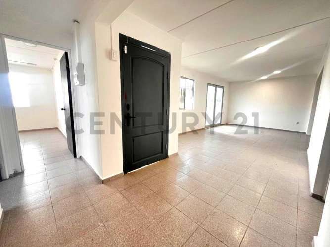 Se arrienda local comercial en  Av El Santo