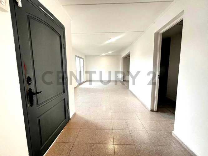 Se arrienda local comercial en  Av El Santo