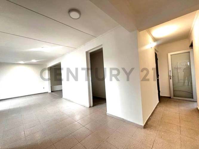 Se arrienda local comercial en  Av El Santo