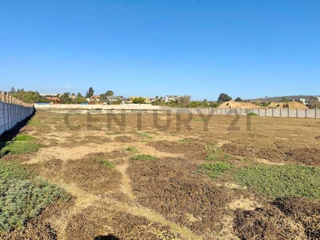 Se arrienda terreno comercial en la Ruta 5