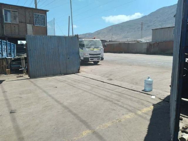 Terreno en B. Industrial La Chimba