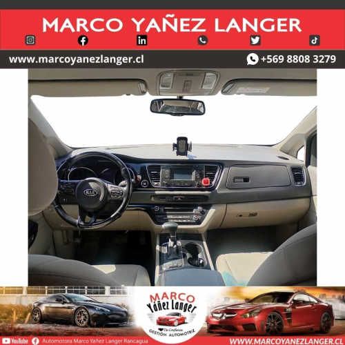 KIA GRAND CARNIVAL EX 2.2 AUT / AÑO 2018 / 3 CORRIDAS DE ACIENTOS / 142.422 KILOMETROS / EXCELENTE ESTADO