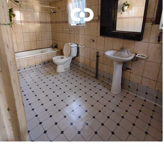 Terreno + Casa para Inversion (117918)