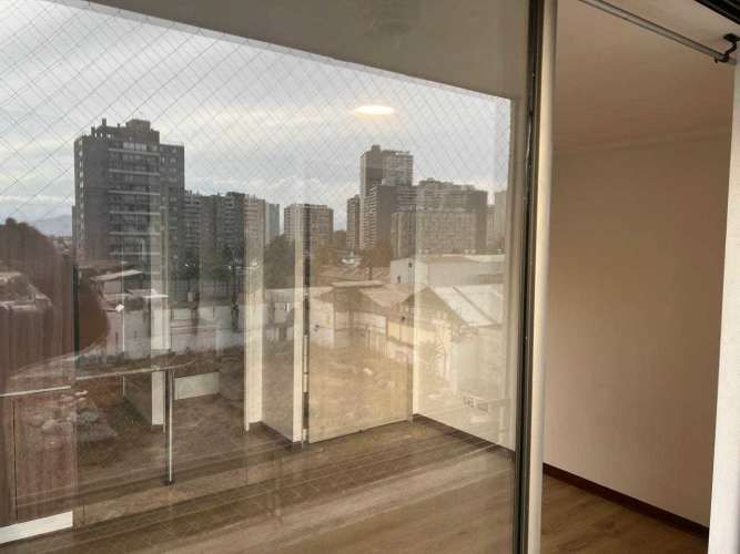 EXCELENTES CONDICIONES A PASOS METRO ECUADOR (117740)