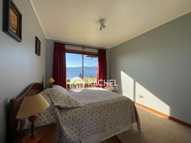 Venta Hermosa casa en Condominio con vistas al Lago y Volcán Villarrica