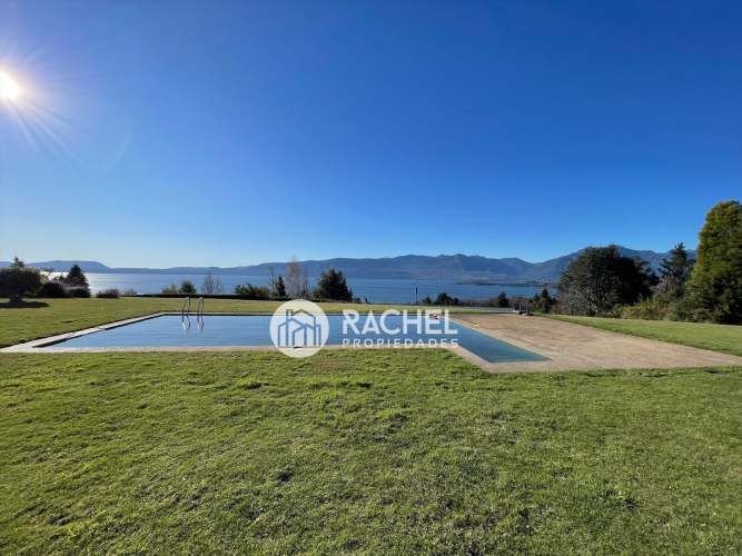 Venta Hermosa casa en Condominio con vistas al Lago y Volcán Villarrica