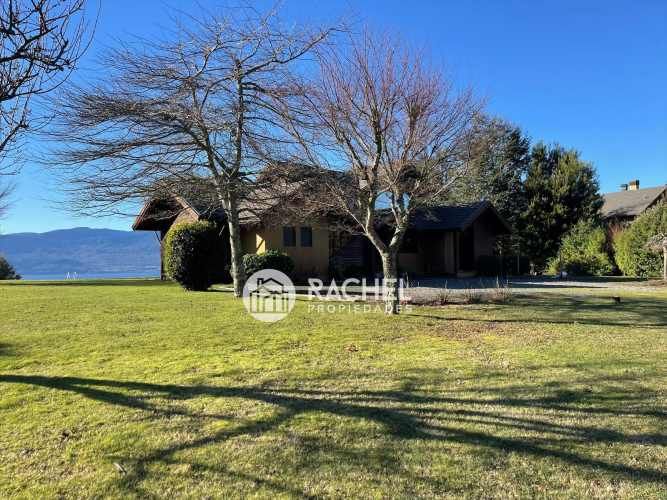 Venta Hermosa casa en Condominio con vistas al Lago y Volcán Villarrica