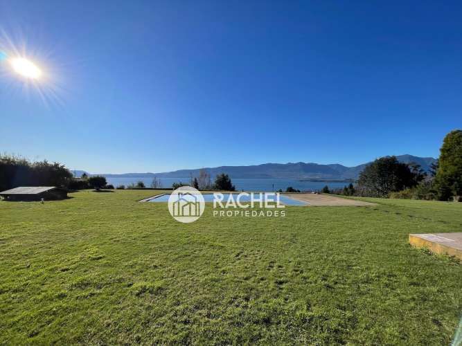 Venta Hermosa casa en Condominio con vistas al Lago y Volcán Villarrica