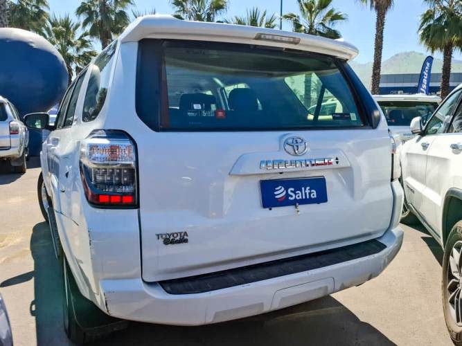 TOYOTA 4RUNNER  2024
