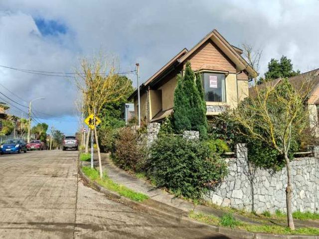 Venta y Arriendo Casa 5D 4B 2E Andalue (118055)