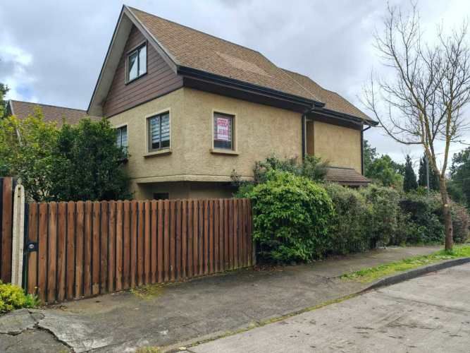 Venta y Arriendo Casa 5D 4B 2E Andalue (118055)