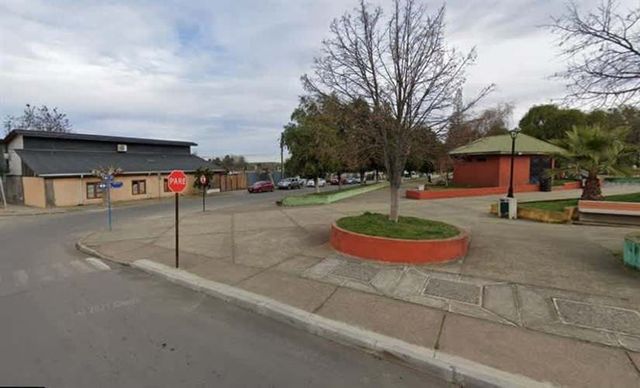 SITIO En Venta / Arriendo : Propiedad de 1.670m2 con Casa de 2 Pisos. Ninhue