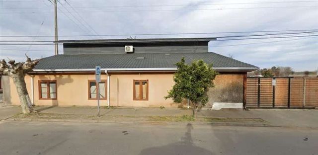 SITIO En Venta / Arriendo : Propiedad de 1.670m2 con Casa de 2 Pisos. Ninhue