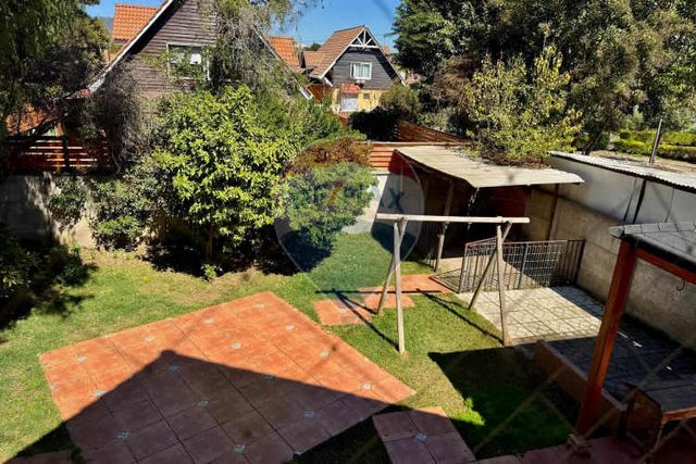 ¡gran oportunidad en villa triana, patio grande!