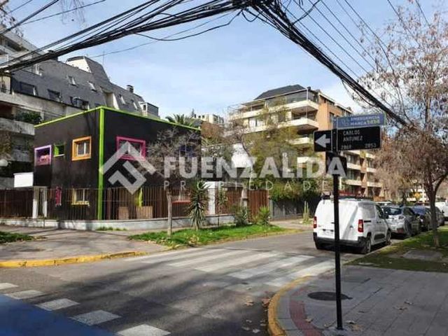 LOCAL COMERCIAL Av. Tobalaba