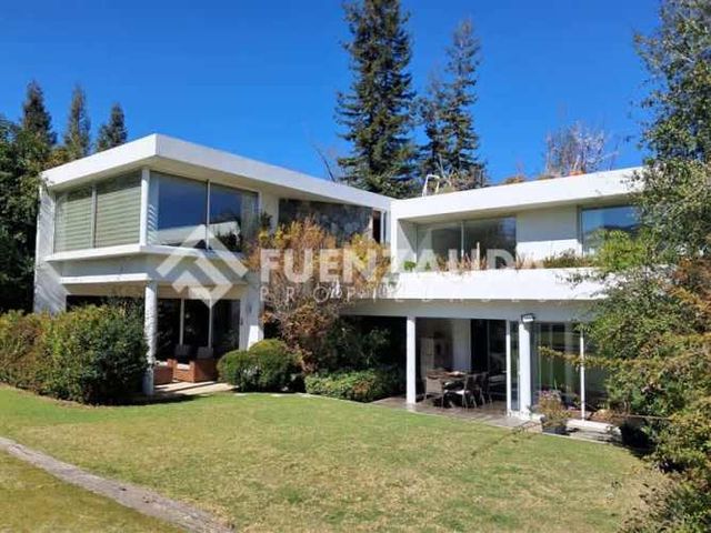 CASA Cerro Manantial