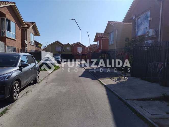 CASA La Capitanía / Camino Padre Hurtado / Los Granaderos