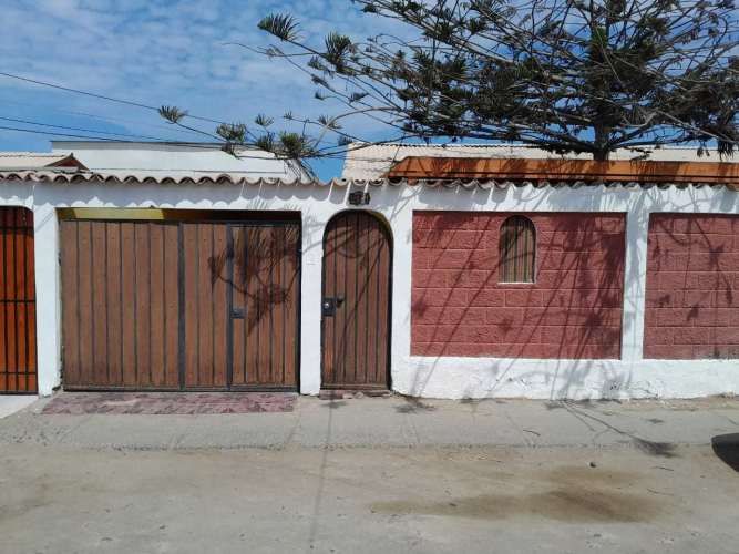 Casa en venta 4 dormitorios (117782)