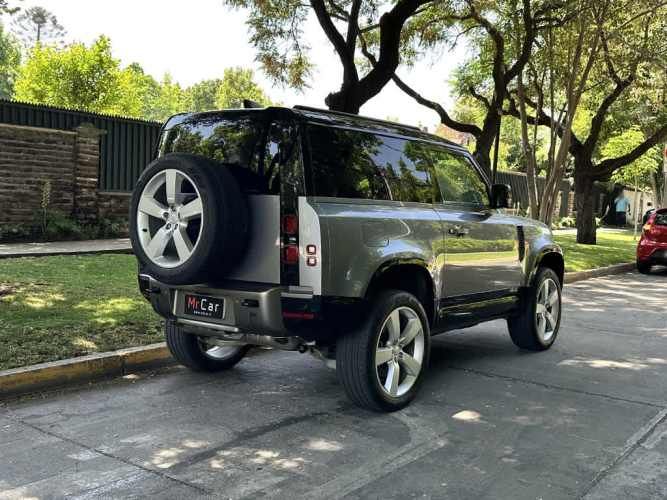 LAND ROVER DEFENDER 2024