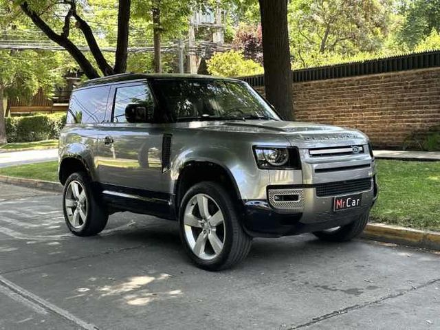 LAND ROVER DEFENDER 2024