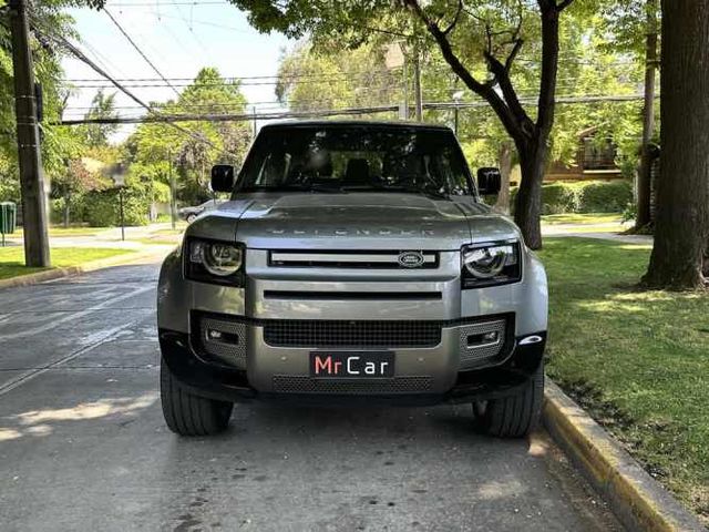 LAND ROVER DEFENDER 2024