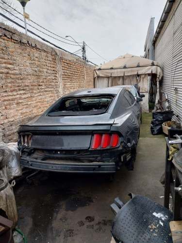 Ford Mustang SOLO CARROCERÍA
