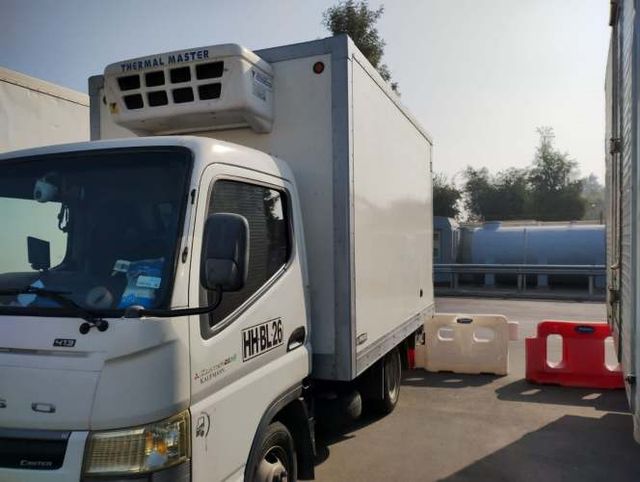 2018 Mitsubishi Fuso Canter 413 2 equipos frio