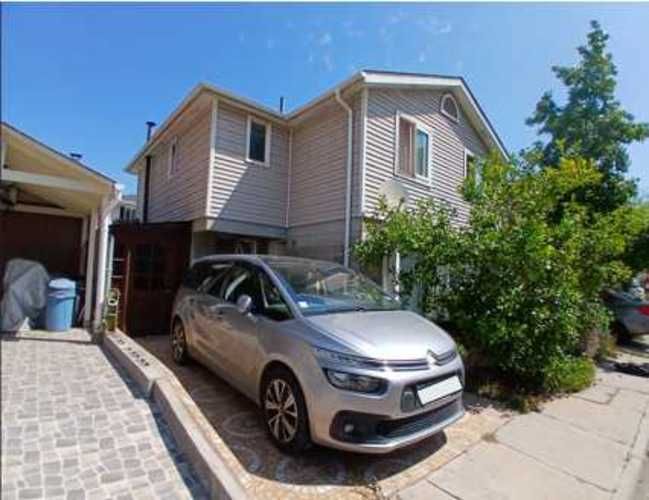 CASA Jardines del Valle/ Juan de Dios Malebrán