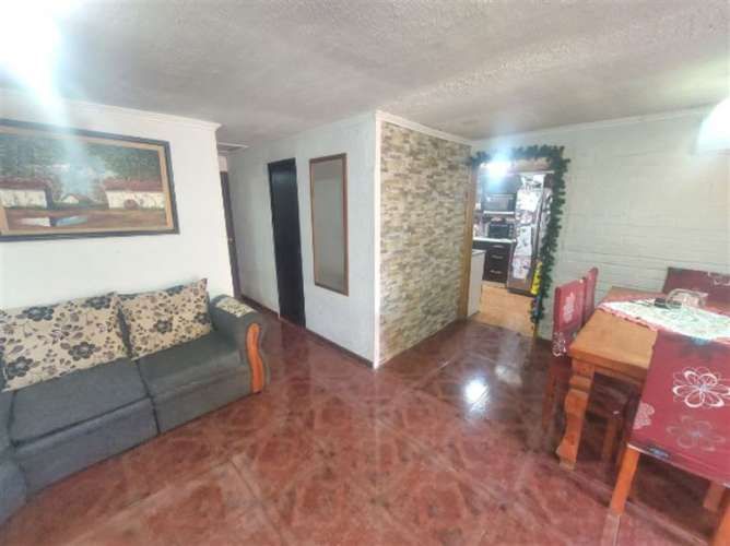 CASA Villa El Arrayan II/ Pasaje Doce/ El Hidalgo/ El Peral