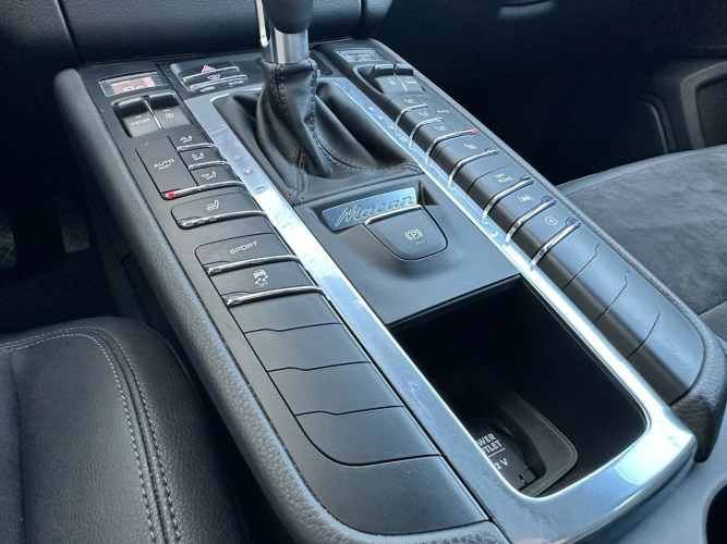 PORSCHE MACAN R4 AWD 2.0 TURBO  2016