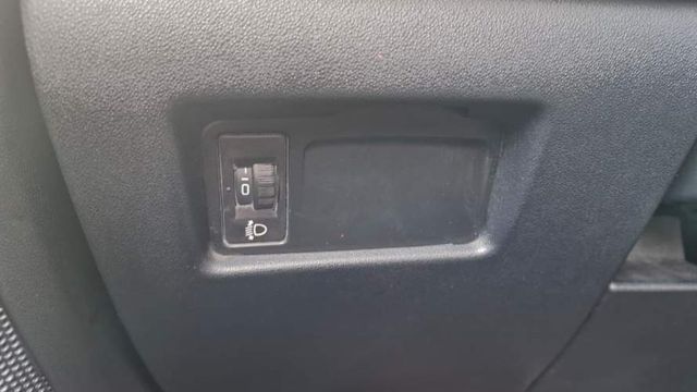 Citroen C4 1.6 HDI Feel Diesel HB S&S 115 BVM MT 5P (2017)