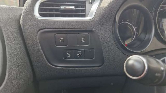 Citroen C4 1.6 HDI Feel Diesel HB S&S 115 BVM MT 5P (2017)