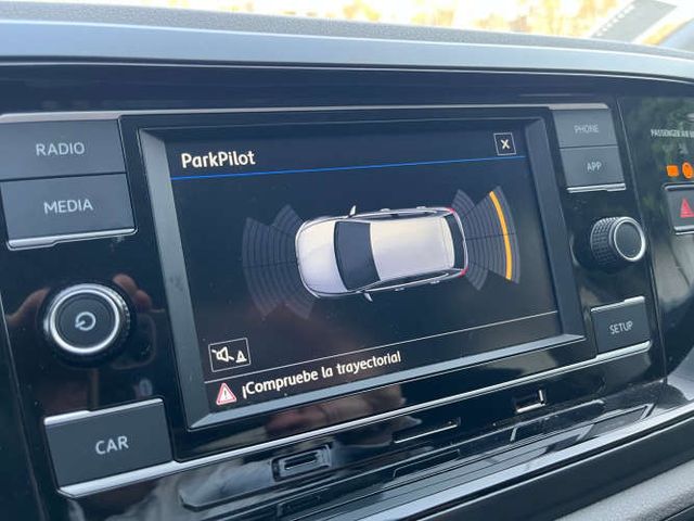 VOLKSWAGEN POLO COMFORTLINE 1.6 MT 2023 ÚNICO DUEÑO