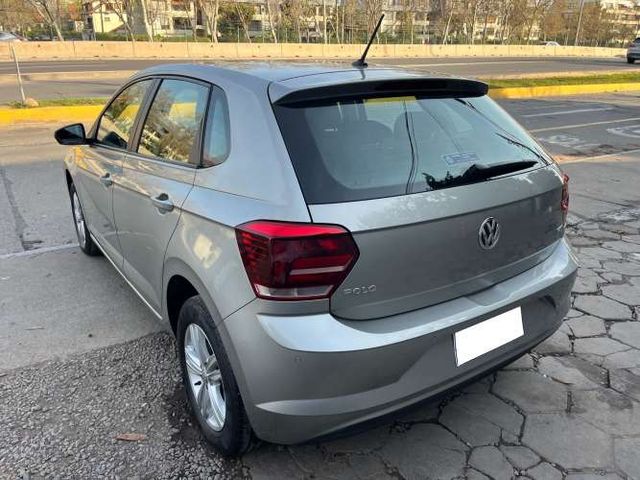 VOLKSWAGEN POLO COMFORTLINE 1.6 MT 2023 ÚNICO DUEÑO