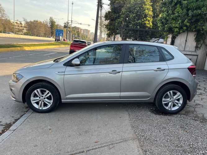 VOLKSWAGEN POLO COMFORTLINE 1.6 MT 2023 ÚNICO DUEÑO